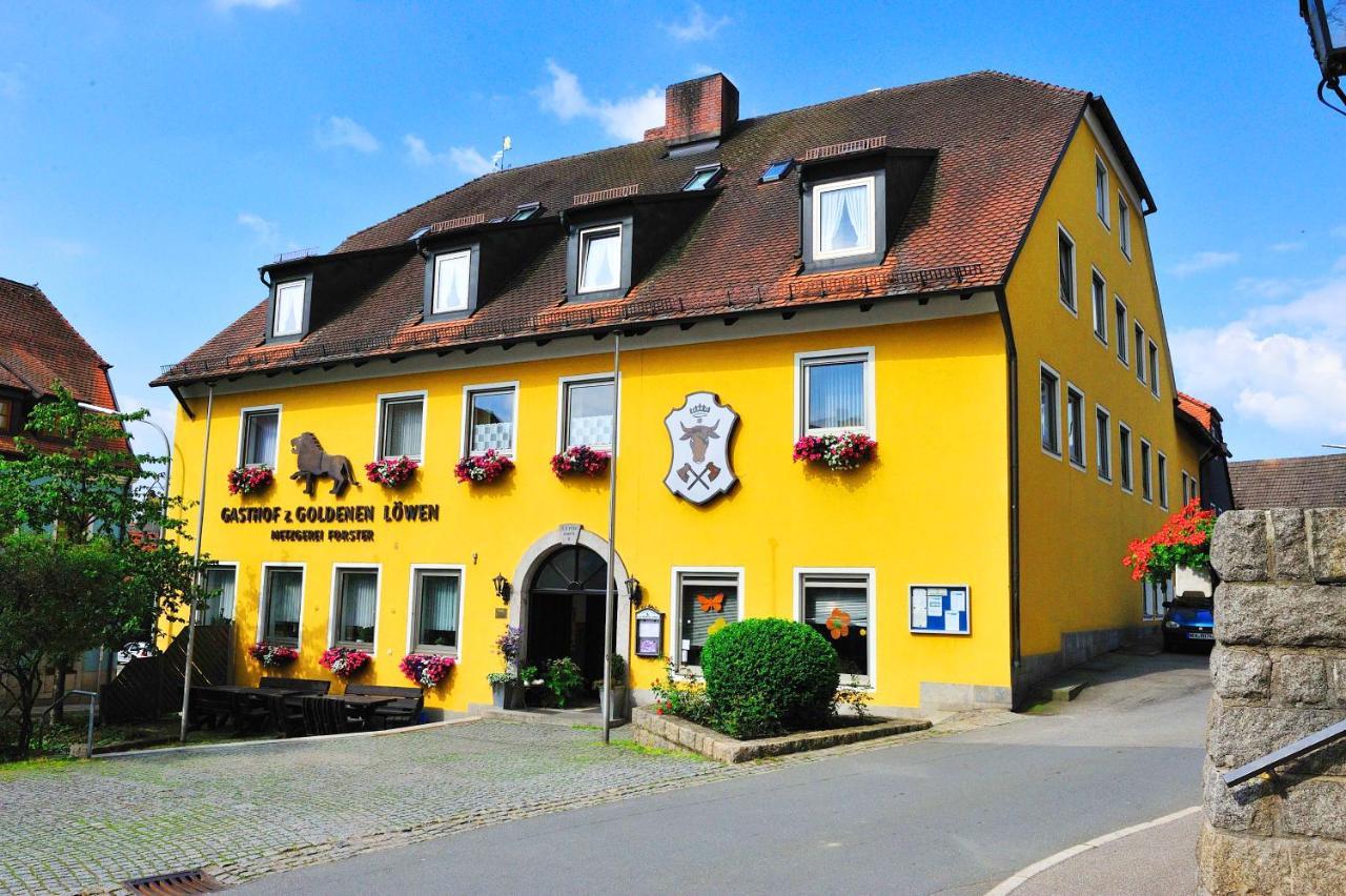 Landgasthof Zum Goldenen Loewen มูสบัค ภายนอก รูปภาพ